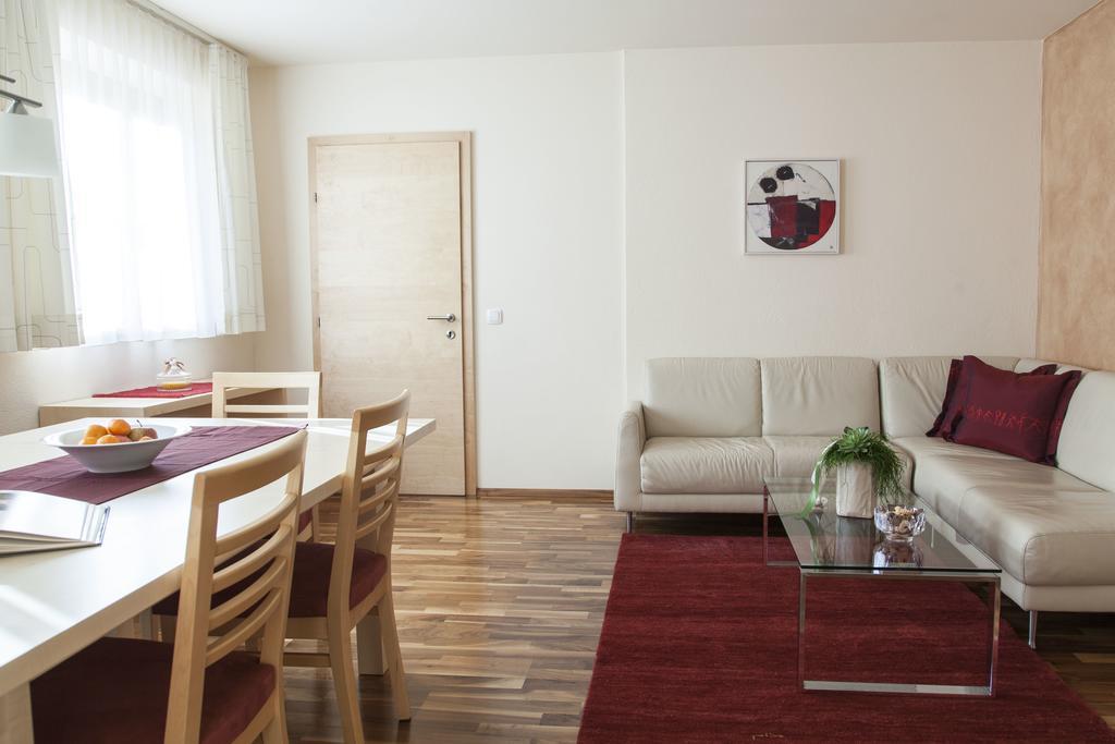 Haus Sonneneck - Ski In & Out Sankt Anton am Arlberg Phòng bức ảnh